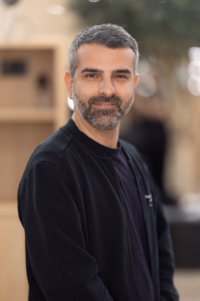 Cristopher, Founder / Senior Stylist di H-Lab Hairdresser